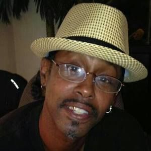 Meet your Posher, Derrick